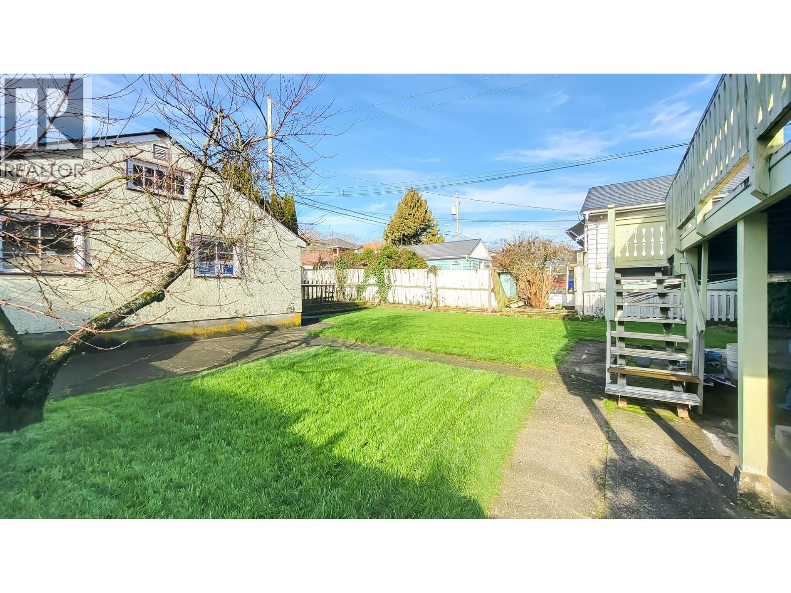 8245 Selkirk Street, Vancouver, British Columbia  V6P 4H8 - Photo 36 - R3087266