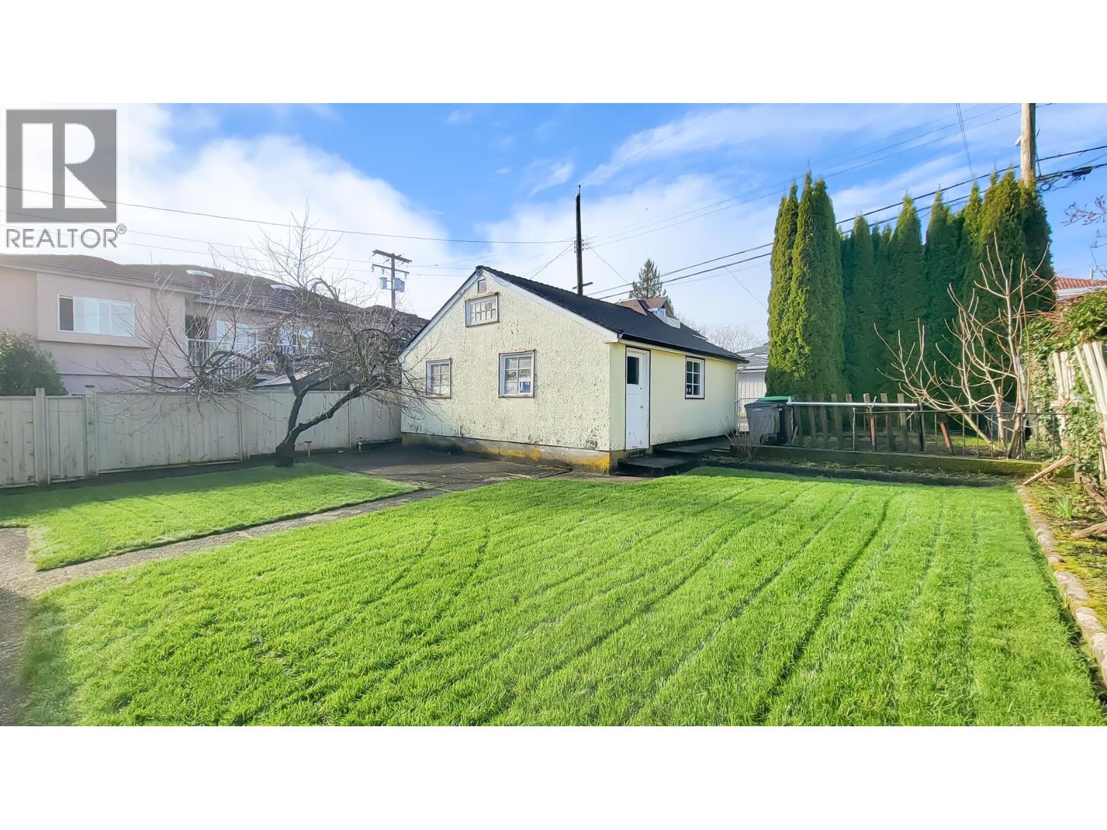 8245 Selkirk Street, Vancouver, British Columbia  V6P 4H8 - Photo 38 - R3087266