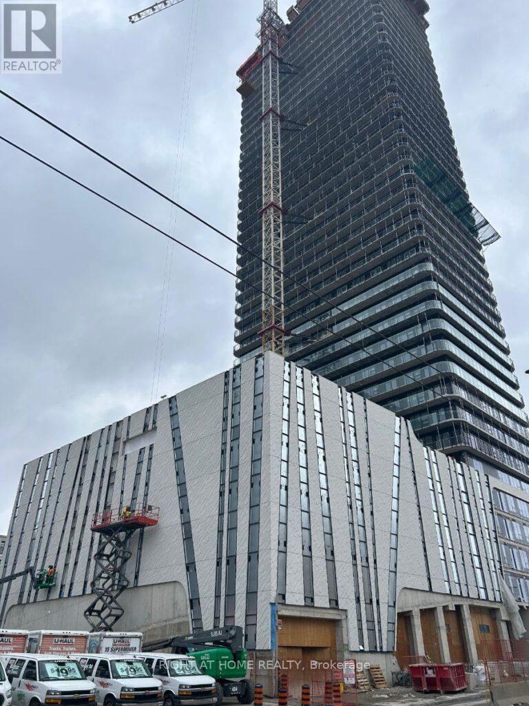 4302 - 30 Francis Street, Kitchener, Ontario  N2G 1H7 - Photo 2 - X12767142