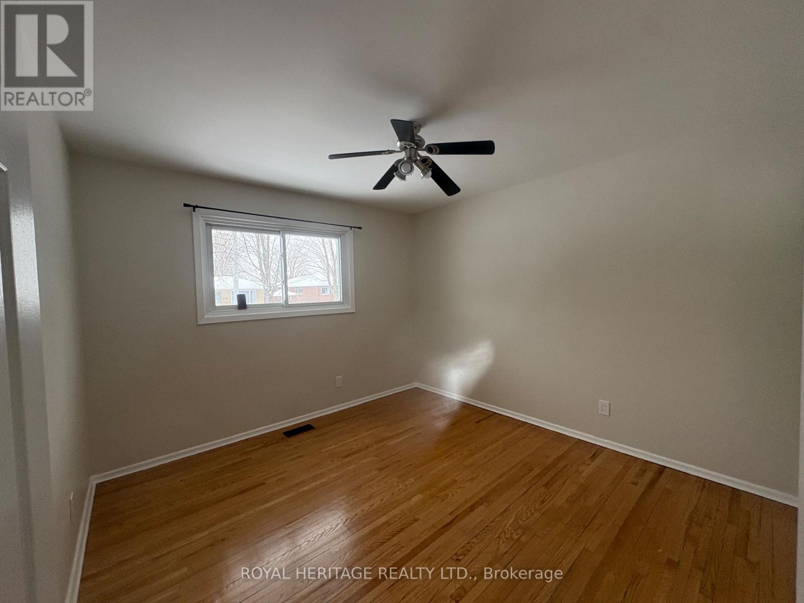 Upper - 900 Ellesmere Avenue, Peterborough, Ontario  K9H 7A7 - Photo 24 - X12767154