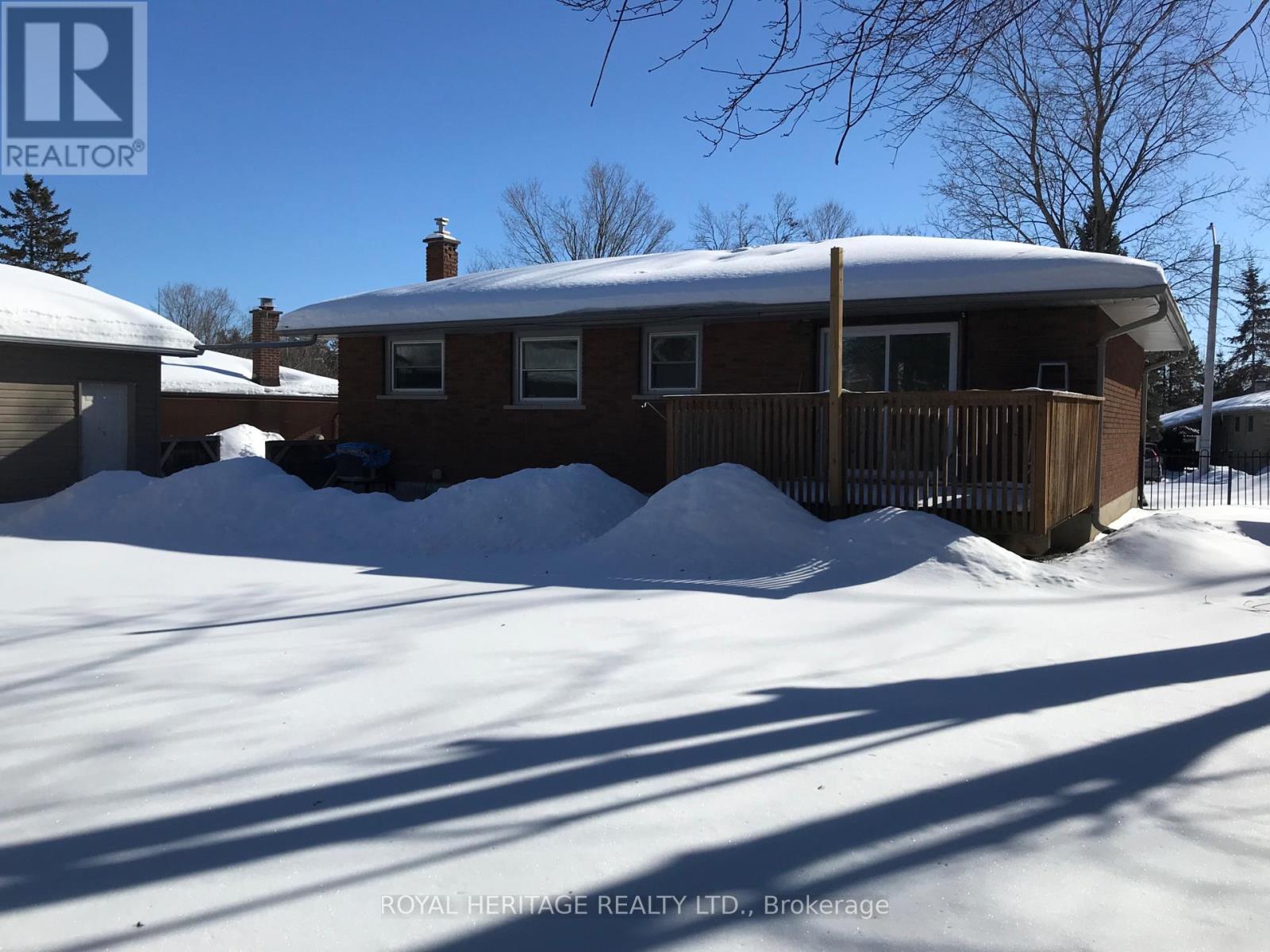 Upper - 900 Ellesmere Avenue, Peterborough, Ontario  K9H 7A7 - Photo 4 - X12767154