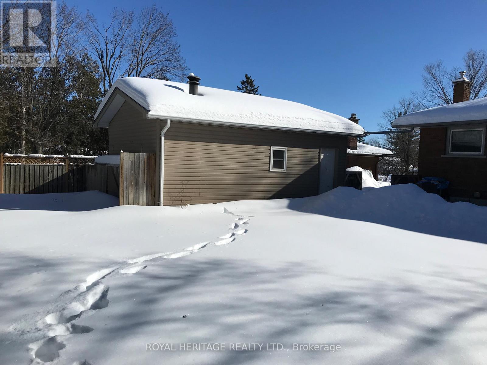 Upper - 900 Ellesmere Avenue, Peterborough, Ontario  K9H 7A7 - Photo 7 - X12767154