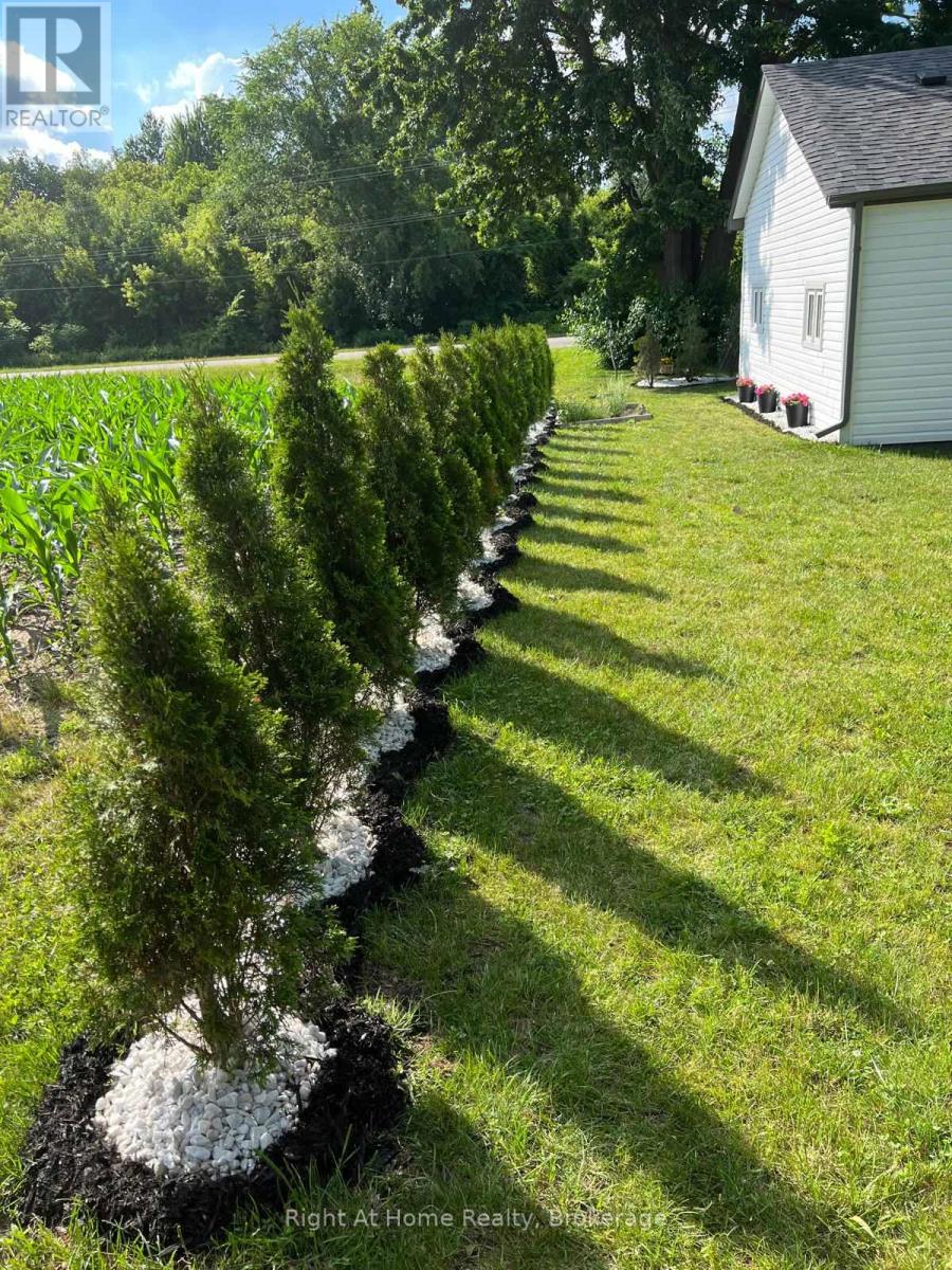 13192 Fysh Line, Chatham-Kent, Ontario  N0P 2K0 - Photo 32 - X12767268