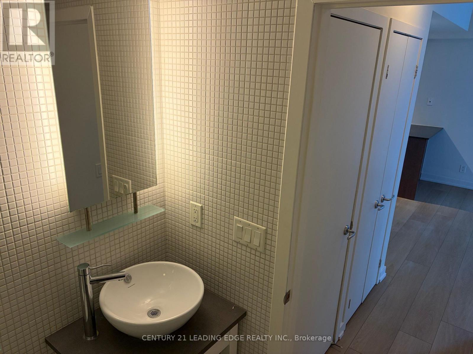 1103 - 8 Colborne Street, Toronto, Ontario  M5E 1E1 - Photo 18 - C12767190