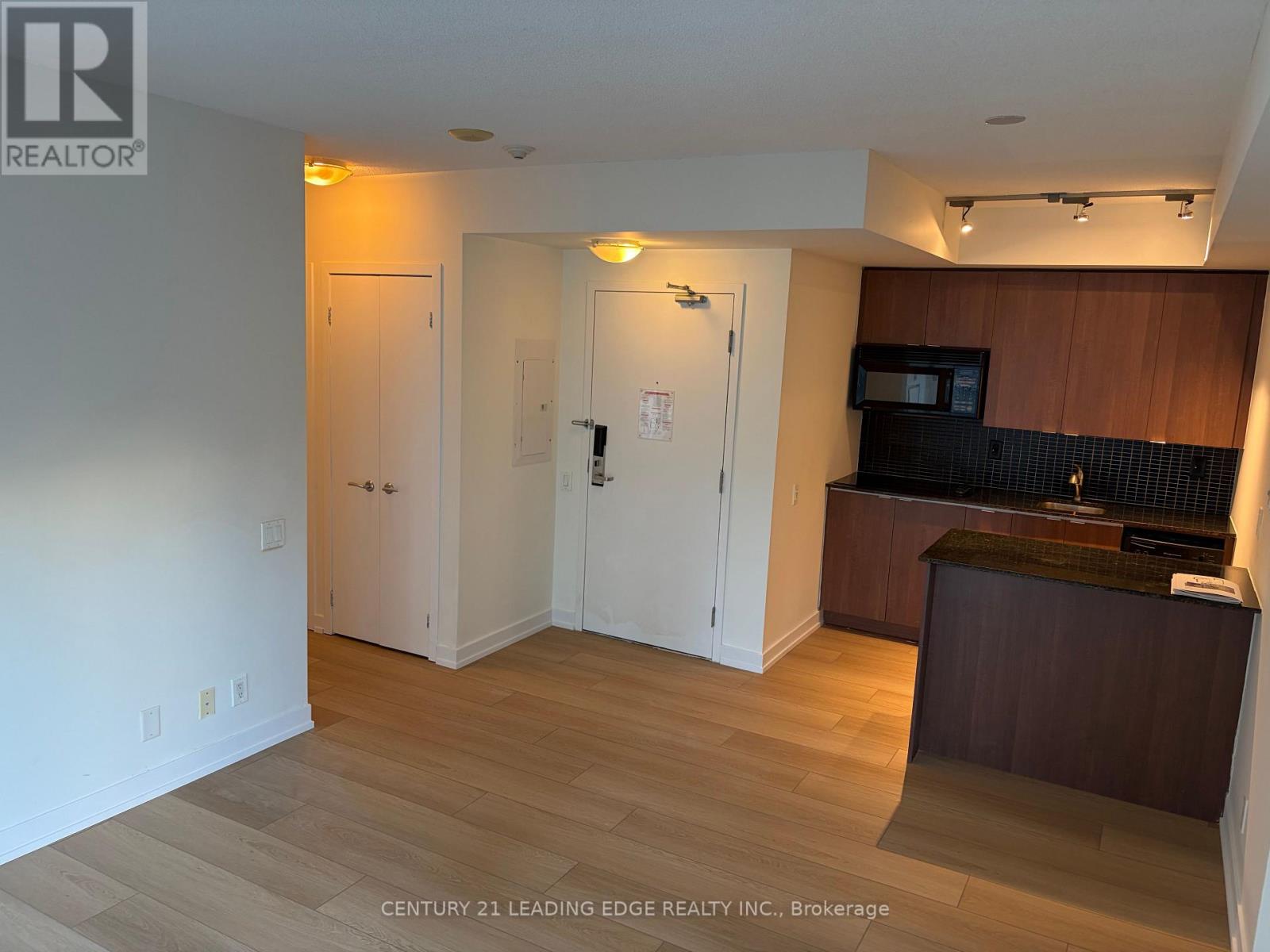 1103 - 8 Colborne Street, Toronto, Ontario  M5E 1E1 - Photo 5 - C12767190