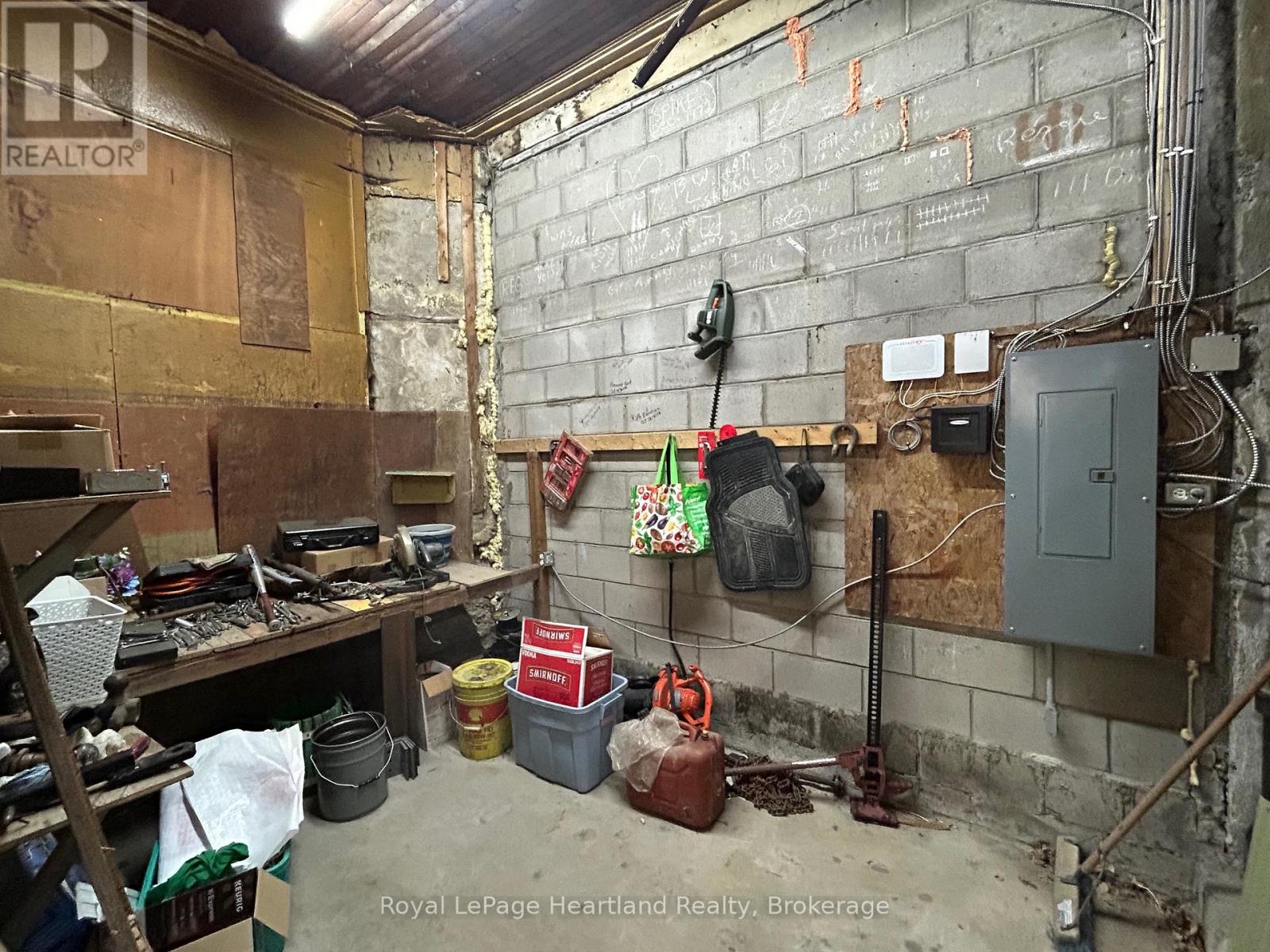 30 Isaac Street, Central Huron, Ontario  N0M 1L0 - Photo 7 - X12767216