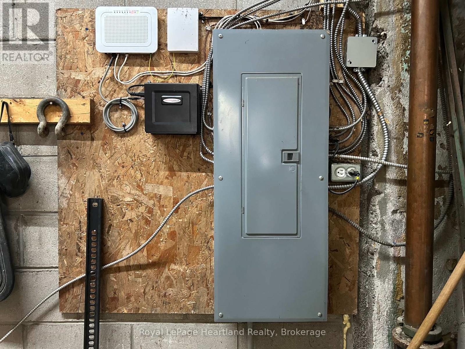 30 Isaac Street, Central Huron, Ontario  N0M 1L0 - Photo 9 - X12767216