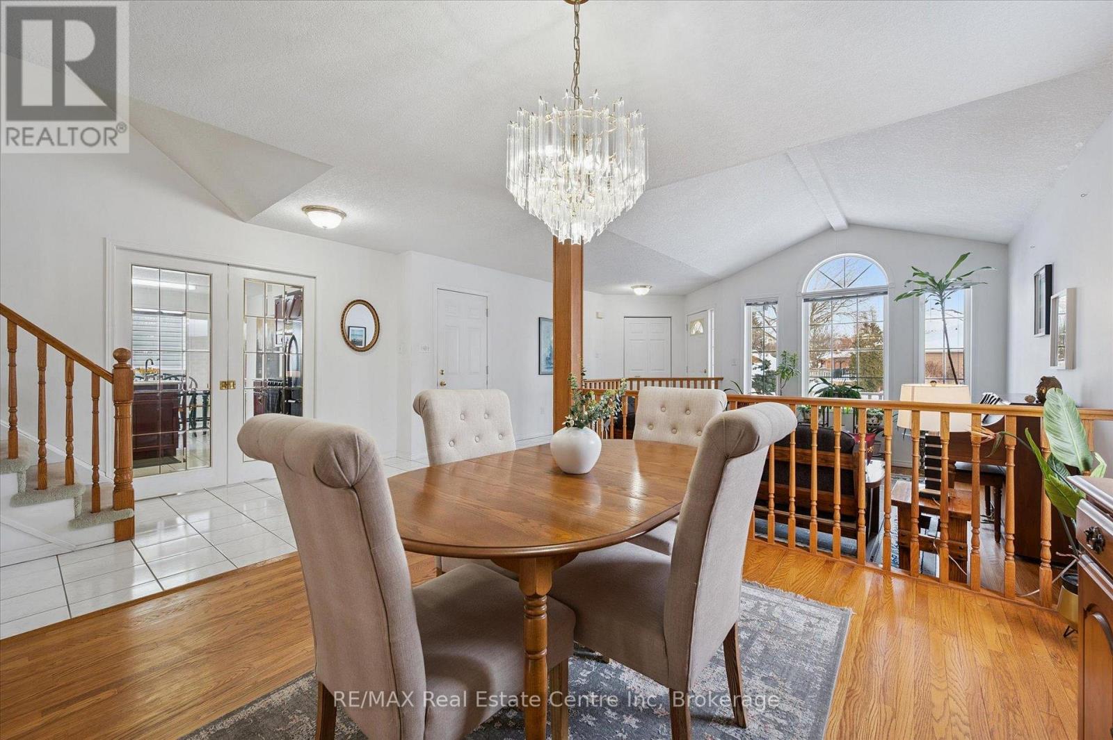 19 Merganser Drive, Guelph, Ontario  N1C 1C8 - Photo 5 - X12767262