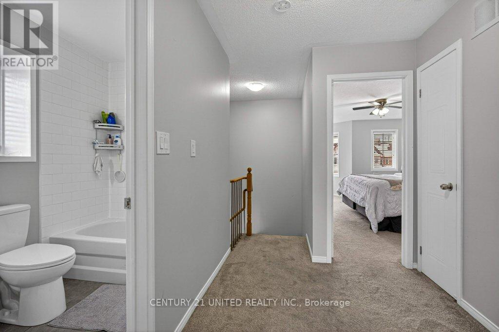 1780 Woodgate Trail, Oshawa (Samac), Ontario  L1G 8B3 - Photo 17 - E12767294