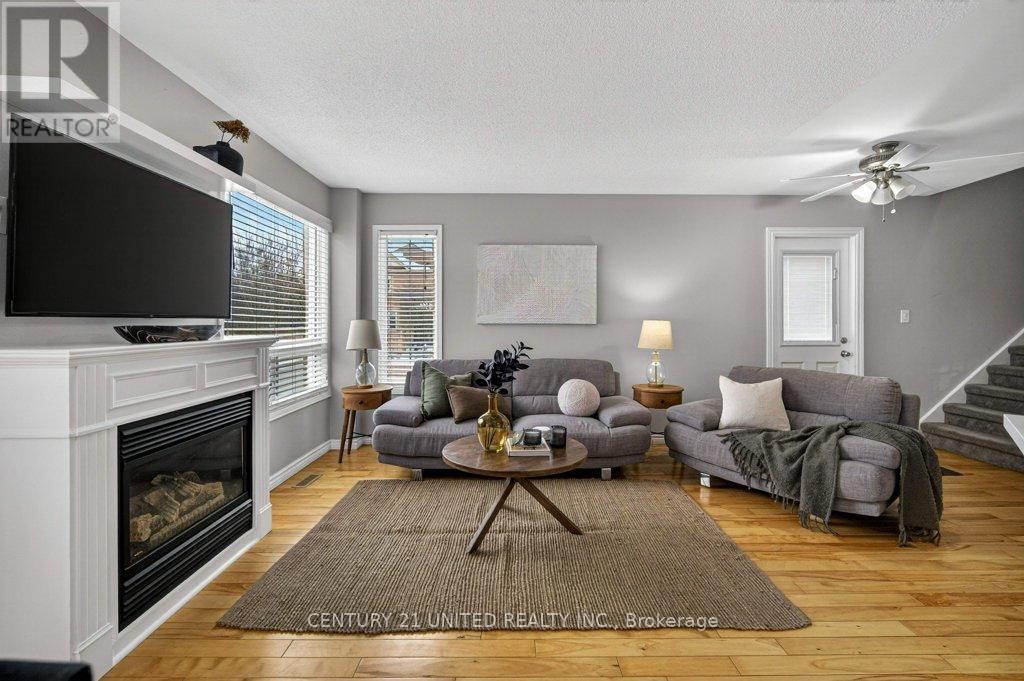 1780 Woodgate Trail, Oshawa (Samac), Ontario  L1G 8B3 - Photo 5 - E12767294