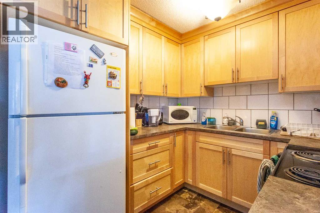 207b, 295 Columbia Boulevard W, Lethbridge, Alberta  T1K 4B8 - Photo 4 - A2282587