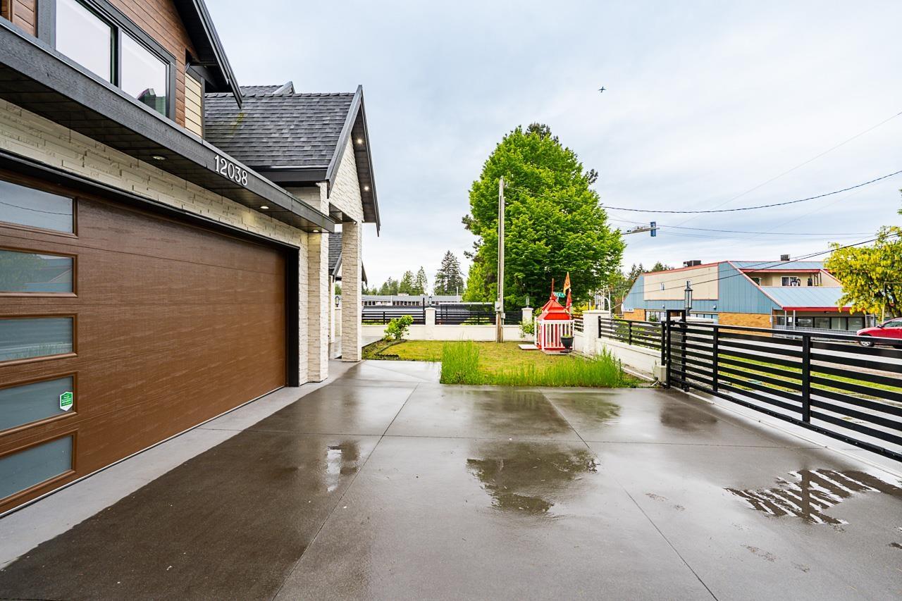 12038 93a Avenue, Surrey, British Columbia  V3V 1L1 - Photo 4 - R3087410