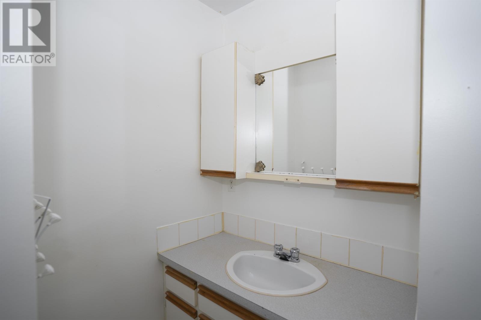 506 Churchill Dr W, Thunder Bay, Ontario  P7C 1W1 - Photo 11 - TB2600184