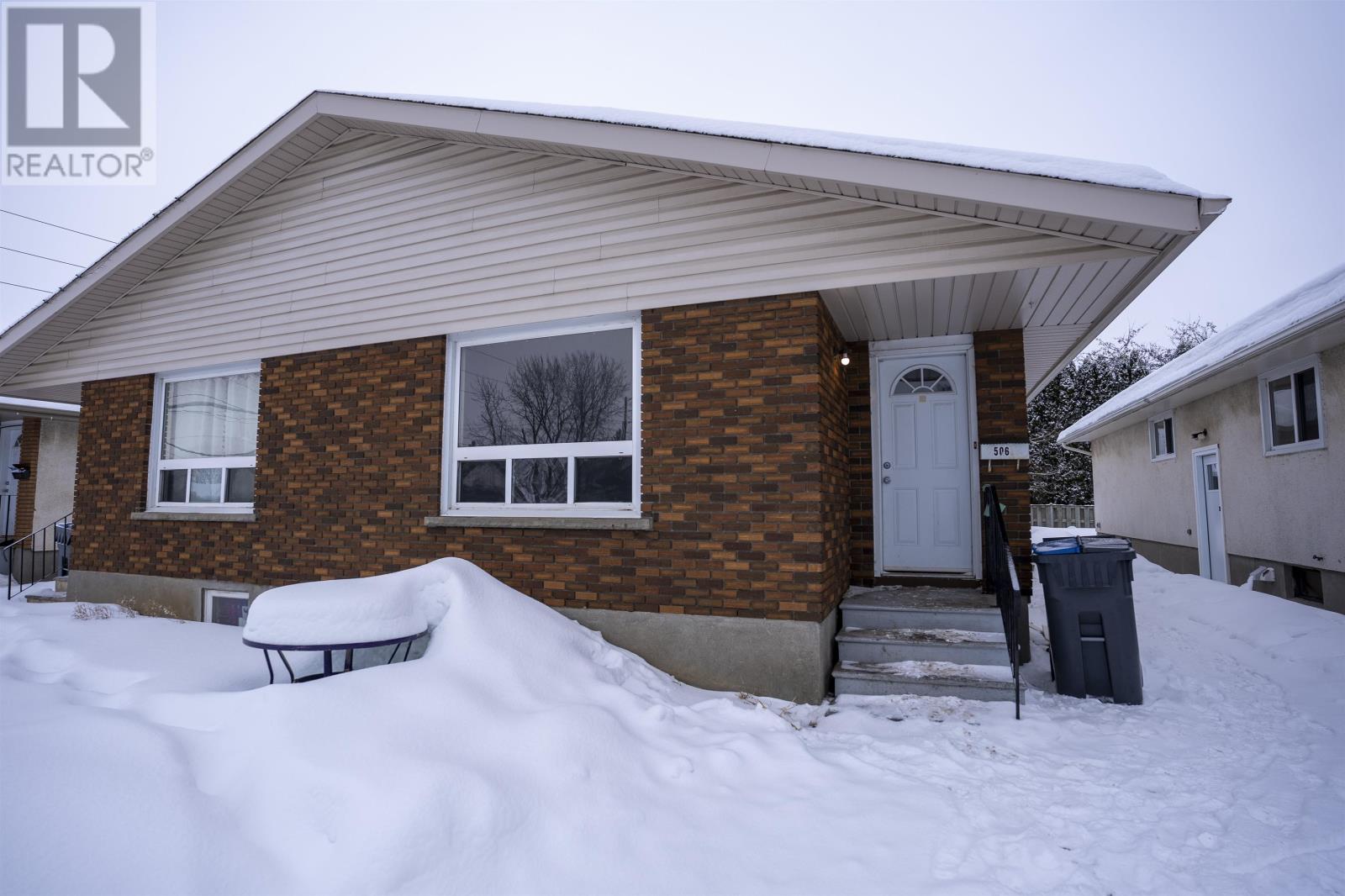 506 Churchill Dr W, Thunder Bay, Ontario  P7C 1W1 - Photo 2 - TB2600184