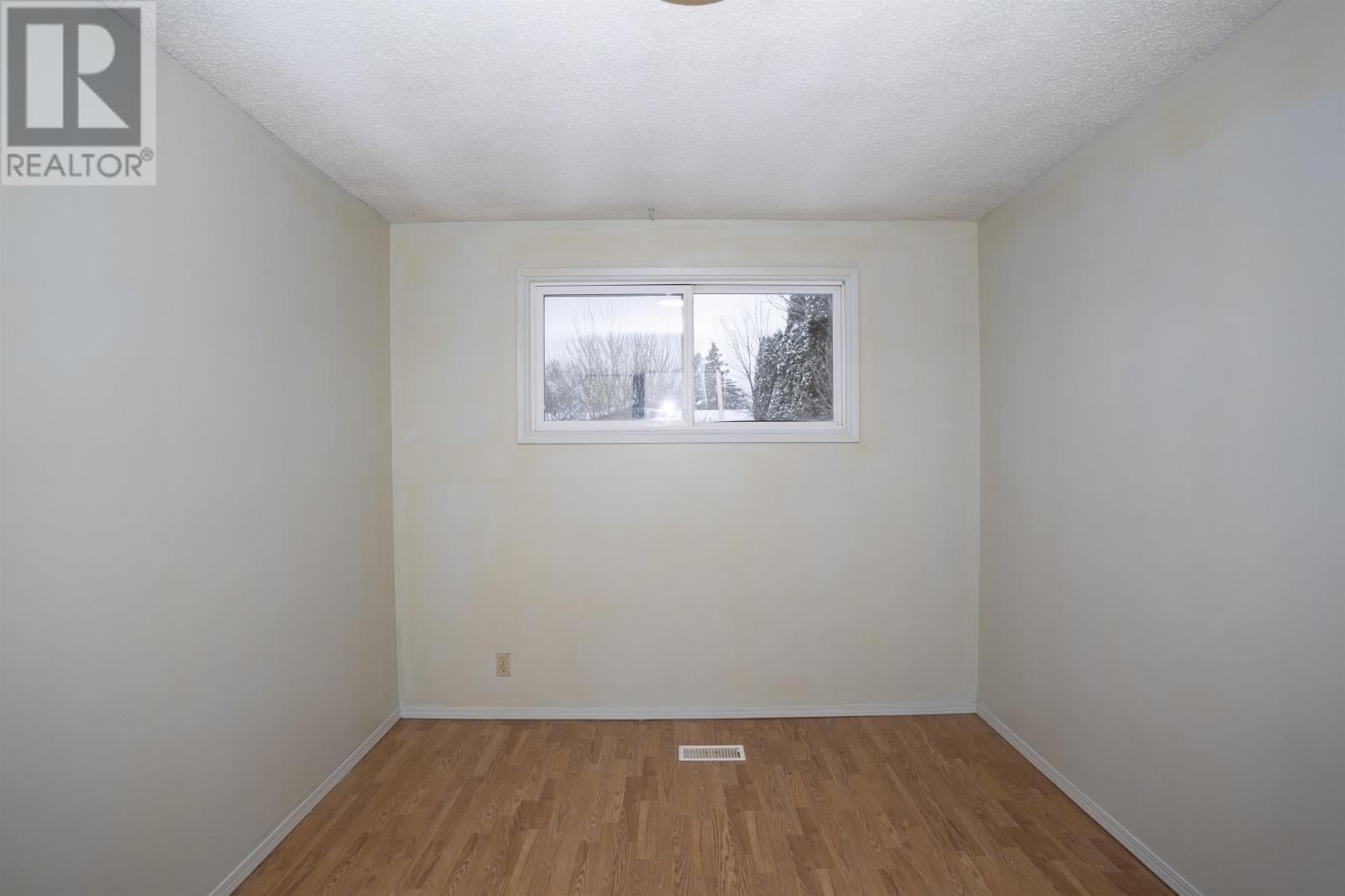 506 Churchill Dr W, Thunder Bay, Ontario  P7C 1W1 - Photo 13 - TB2600184