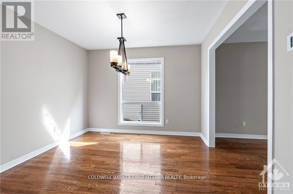 9 Armagh Way, Ottawa, Ontario  K2J 4C3 - Photo 7 - X12767202