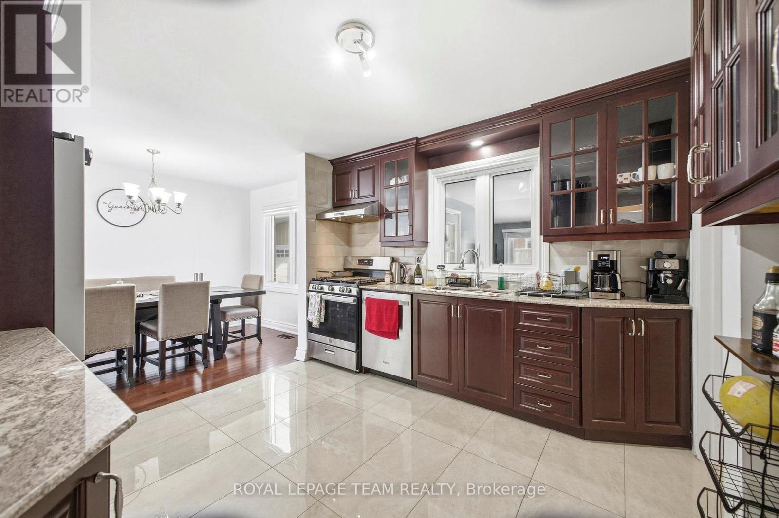 2171 Martha Avenue, Ottawa, Ontario  K1G 1K6 - Photo 11 - X12767240