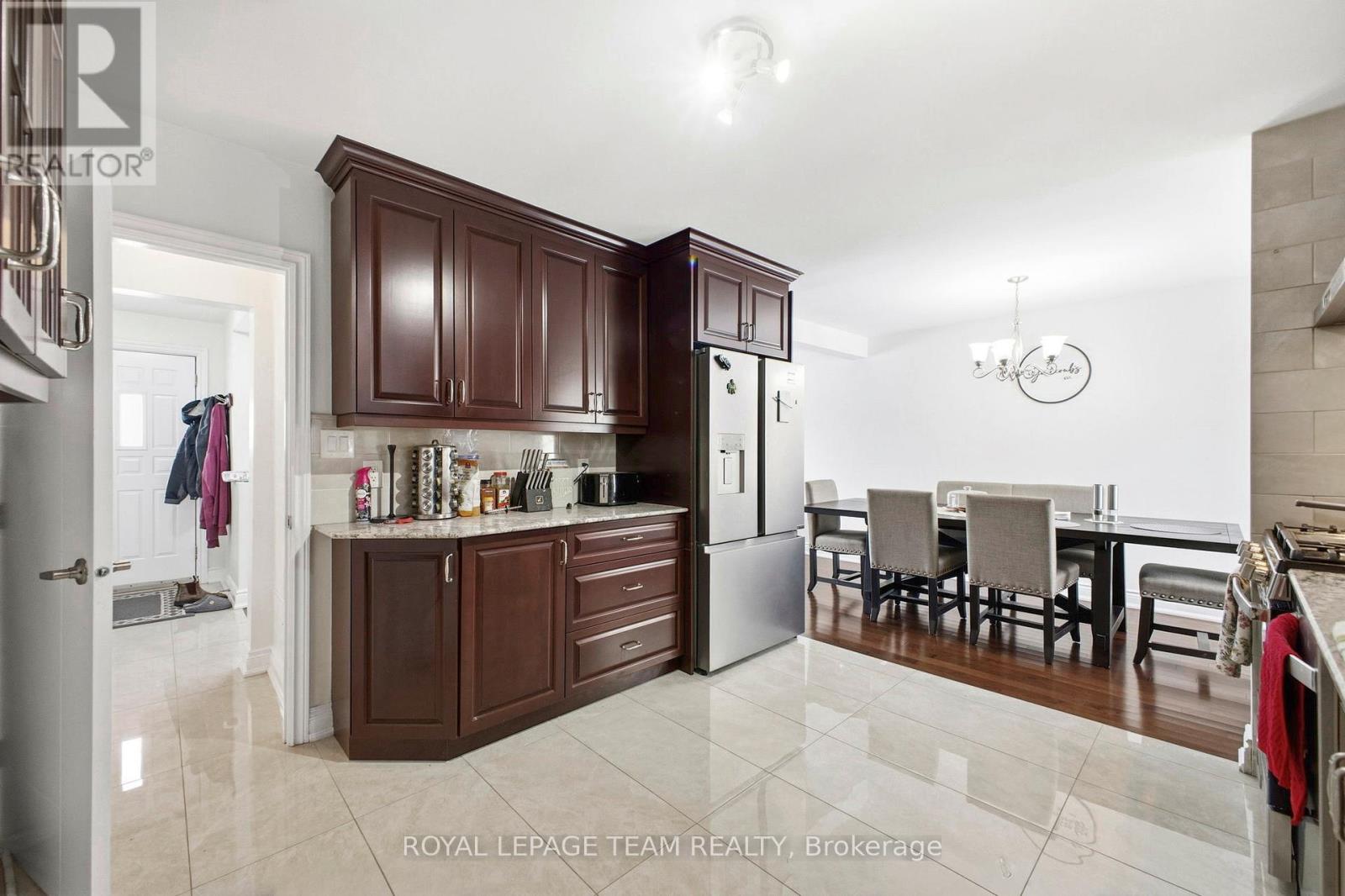 2171 Martha Avenue, Ottawa, Ontario  K1G 1K6 - Photo 15 - X12767240