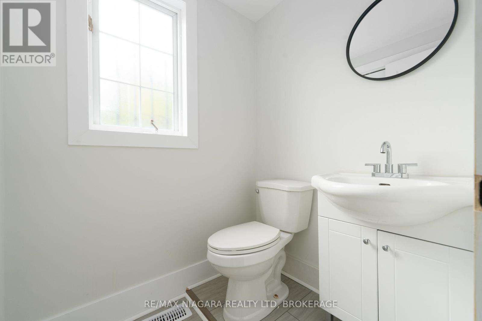 62 Bertie Street, Fort Erie, Ontario  L2A 1X9 - Photo 20 - X12767290