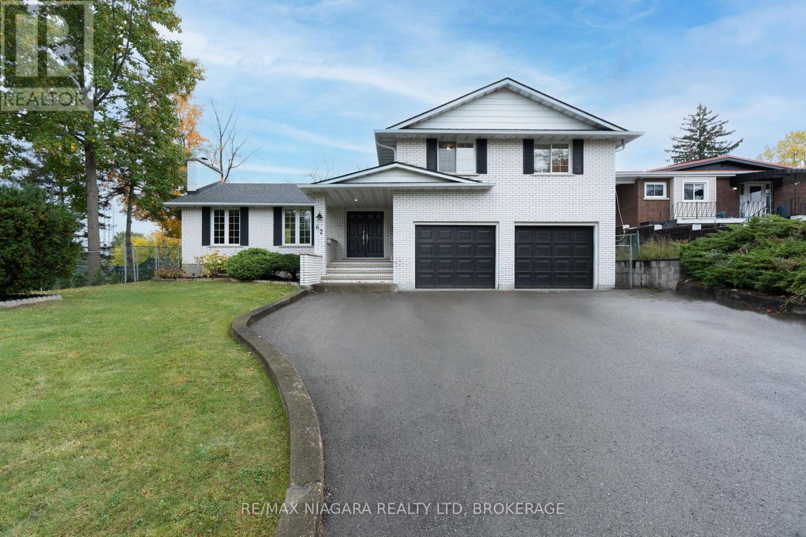 62 Bertie Street, Fort Erie, Ontario  L2A 1X9 - Photo 3 - X12767290