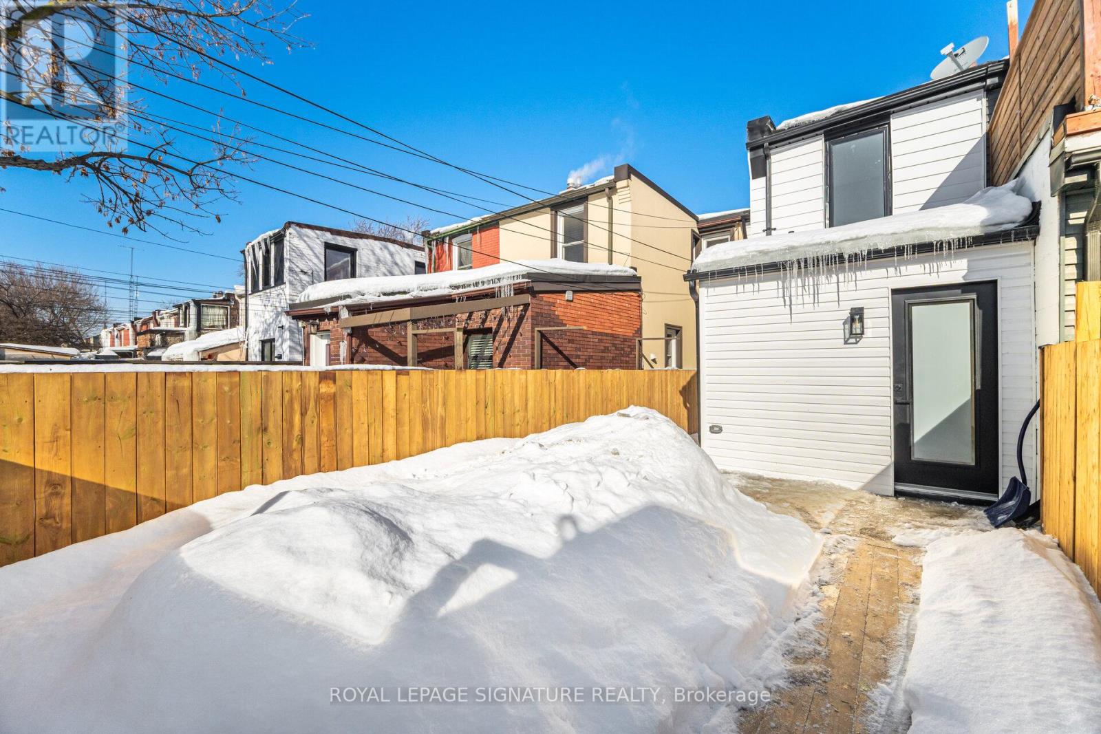 241 Maria Street, Toronto, Ontario  M6P 1W6 - Photo 30 - W12764272