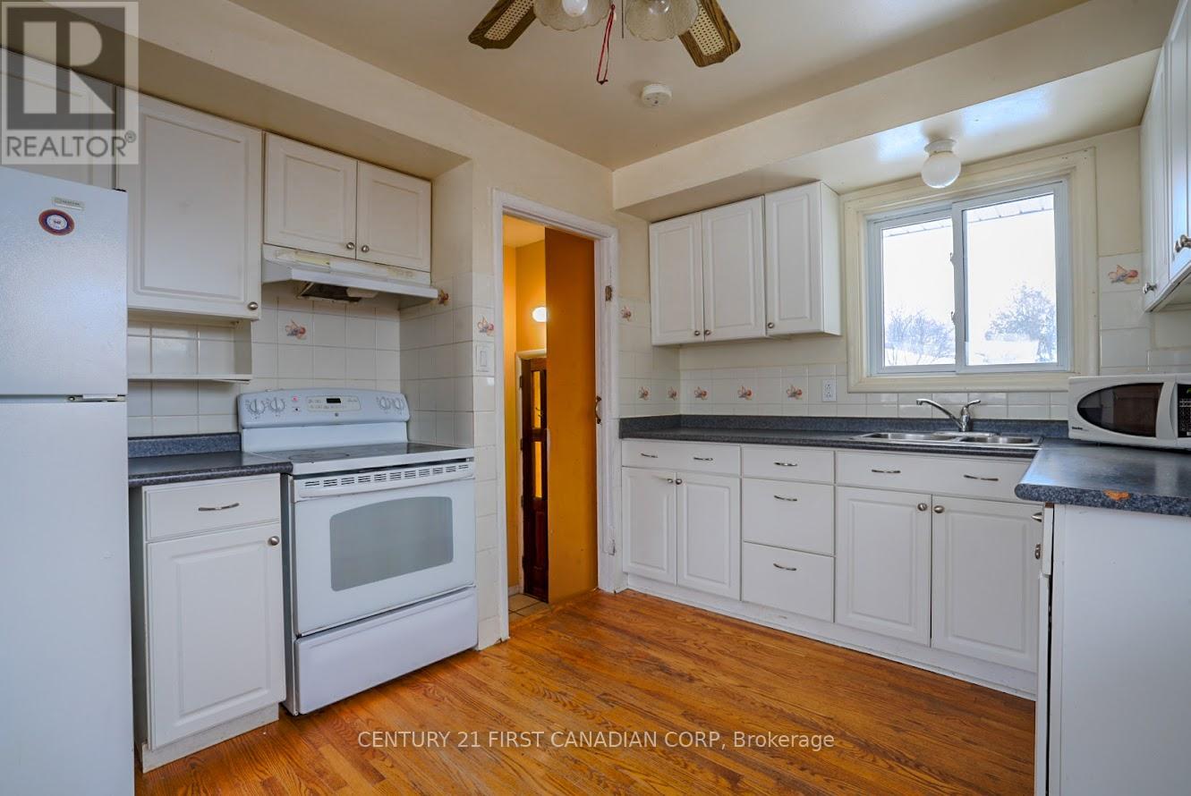 12 Mendip Crescent, London South, Ontario  N6E 1H1 - Photo 6 - X12751502