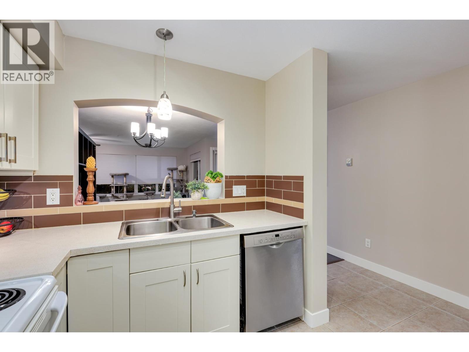 106 2439 Wilson Avenue, Port Coquitlam, British Columbia  V3C 6H6 - Photo 10 - R3087457