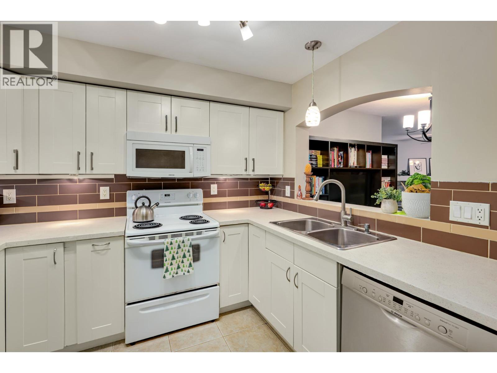 106 2439 Wilson Avenue, Port Coquitlam, British Columbia  V3C 6H6 - Photo 8 - R3087457