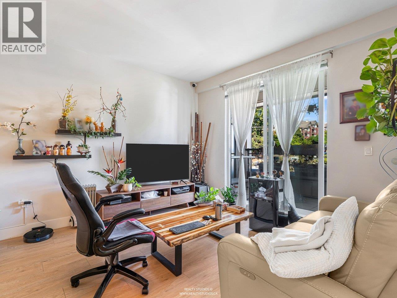 Ph-08 1306 Fifth Avenue, New Westminster, British Columbia  V3M 0K5 - Photo 11 - R3087463