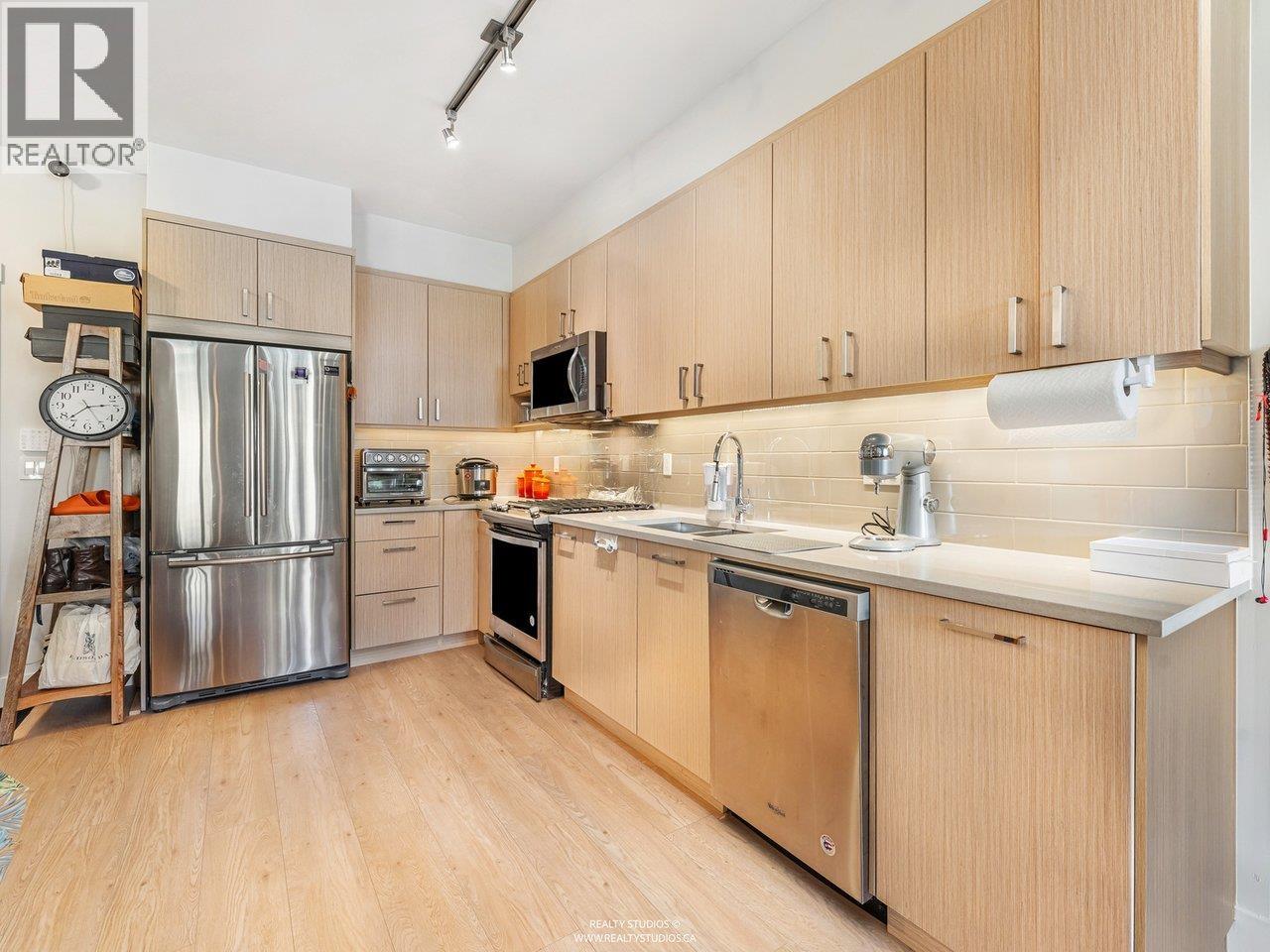 Ph-08 1306 Fifth Avenue, New Westminster, British Columbia  V3M 0K5 - Photo 8 - R3087463