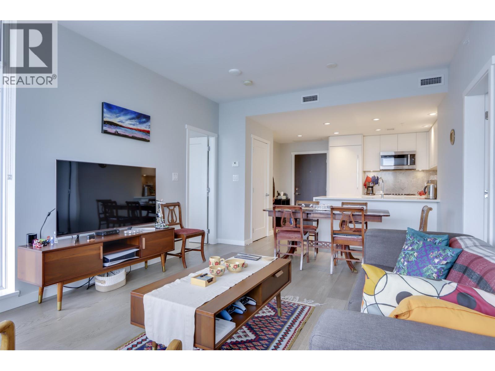 1208 118 Carrie Cates Court, Vancouver, British Columbia  V7M 0G6 - Photo 13 - R3087476