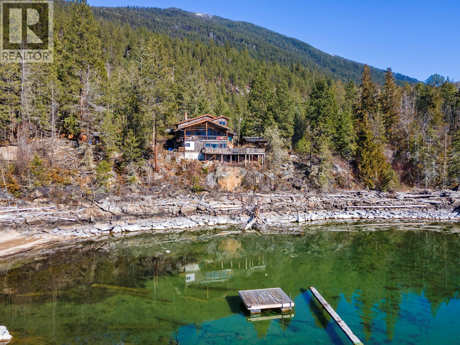 9873 3a Highway, Kuskanook, British Columbia V0B 2C0 - Photo 1 - 10373937