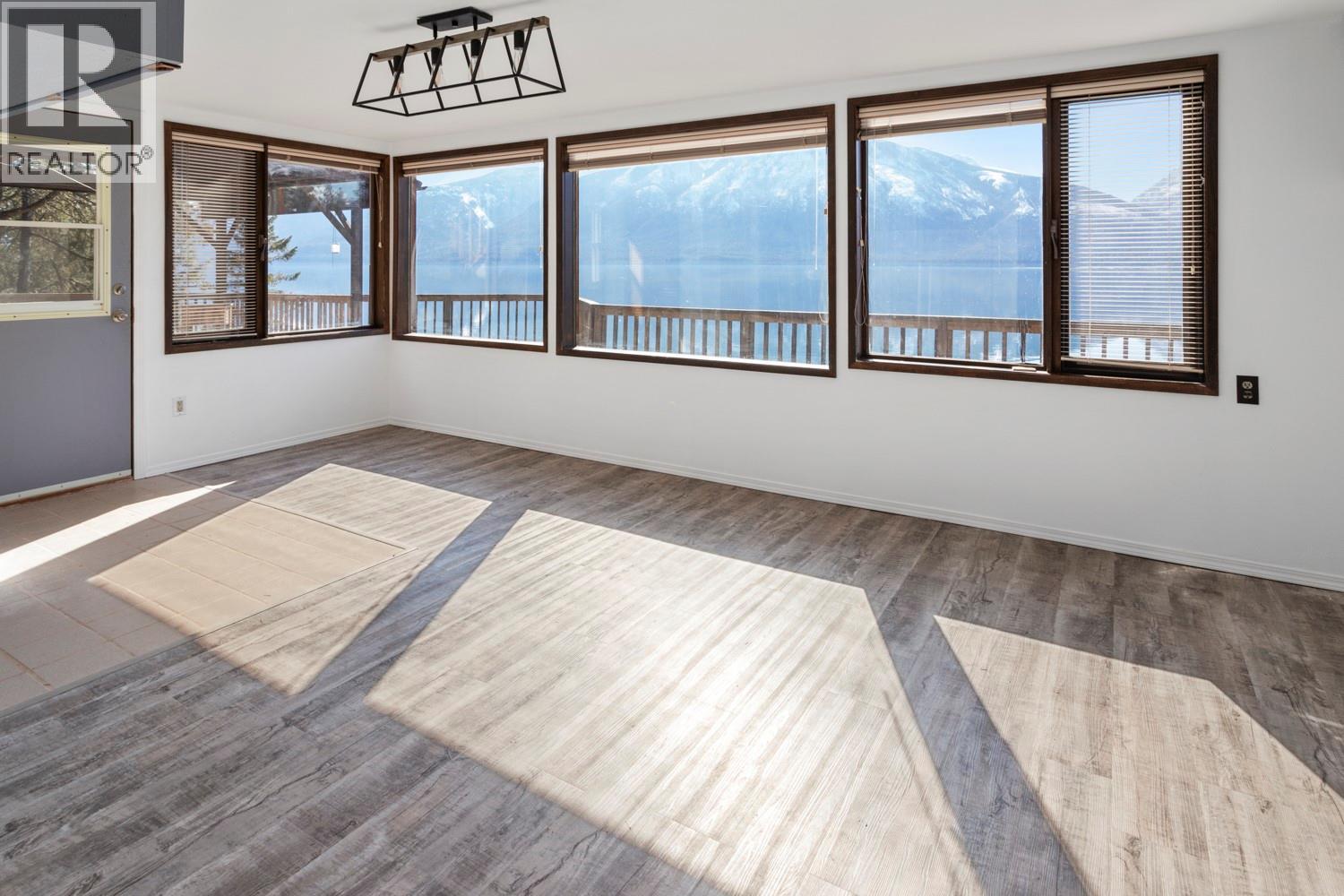 9873 3a Highway, Kuskanook, British Columbia V0B 2C0 - Photo 12 - 10373937