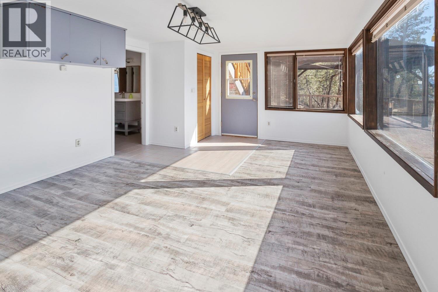 9873 3a Highway, Kuskanook, British Columbia V0B 2C0 - Photo 13 - 10373937