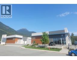 225 1091 COMMERCIAL PLACE, Squamish, British Columbia