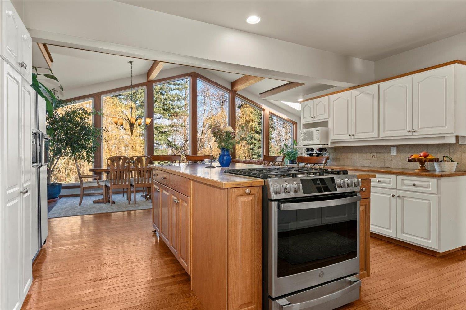 45431 Wells Road, Sardis West Vedder, Chilliwack, British Columbia  V2R 1H3 - Photo 11 - R3087419