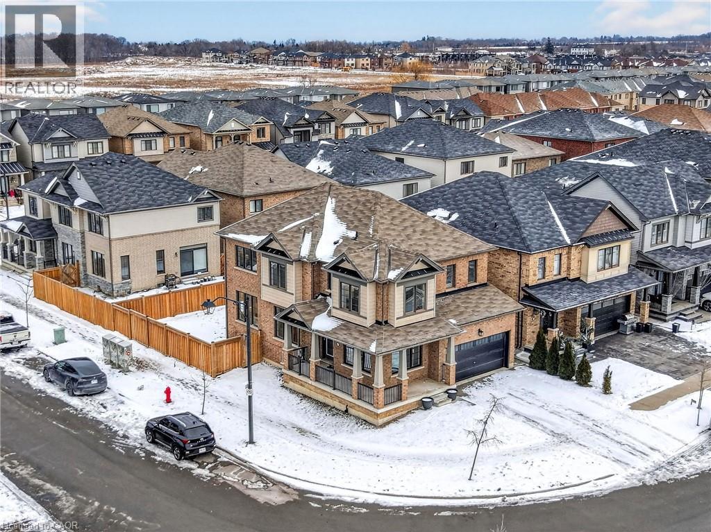 47 Pagebrook Crescent, Stoney Creek, Ontario  L8J 0K7 - Photo 3 - 40803629