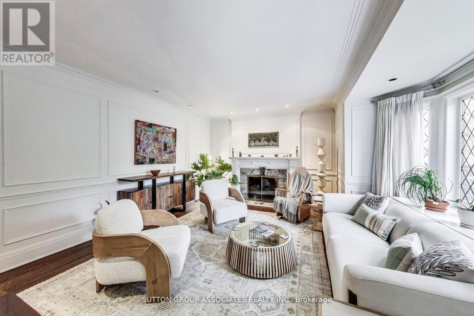 202 Forest Hill Road, Toronto, Ontario  M5P 2N4 - Photo 2 - C12767218