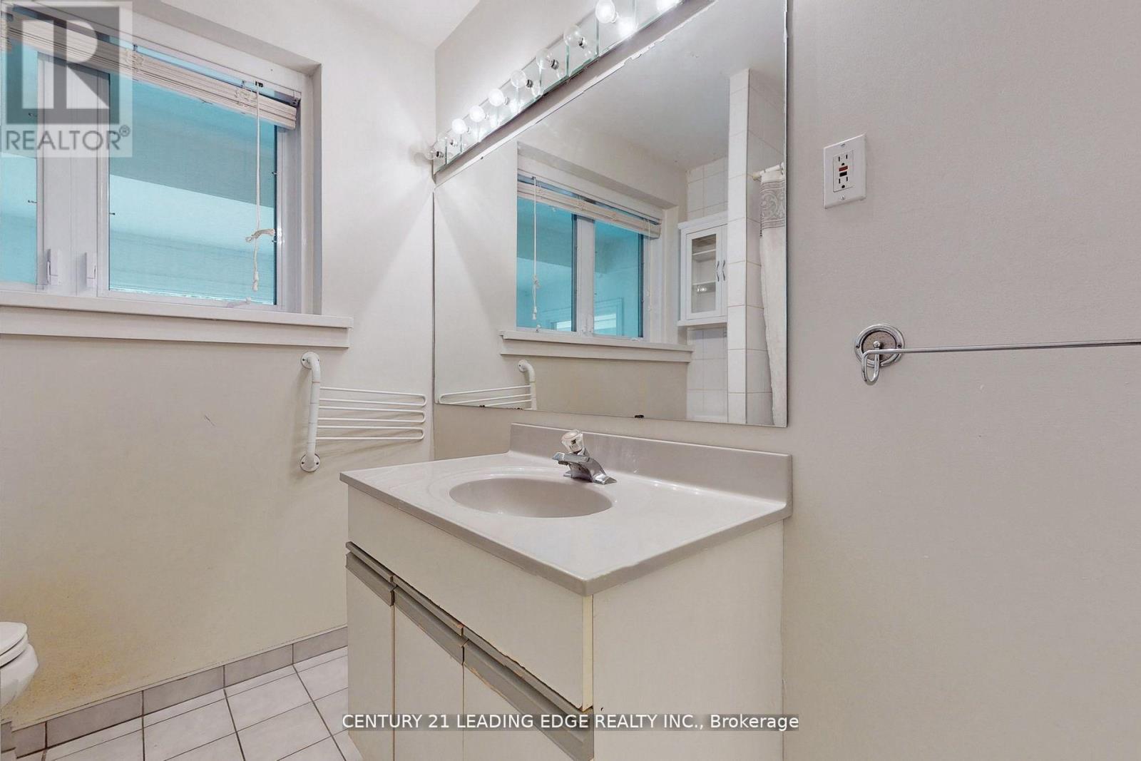 Main - 47 Southwell Drive, Toronto, Ontario  M3B 2P1 - Photo 22 - C12767300
