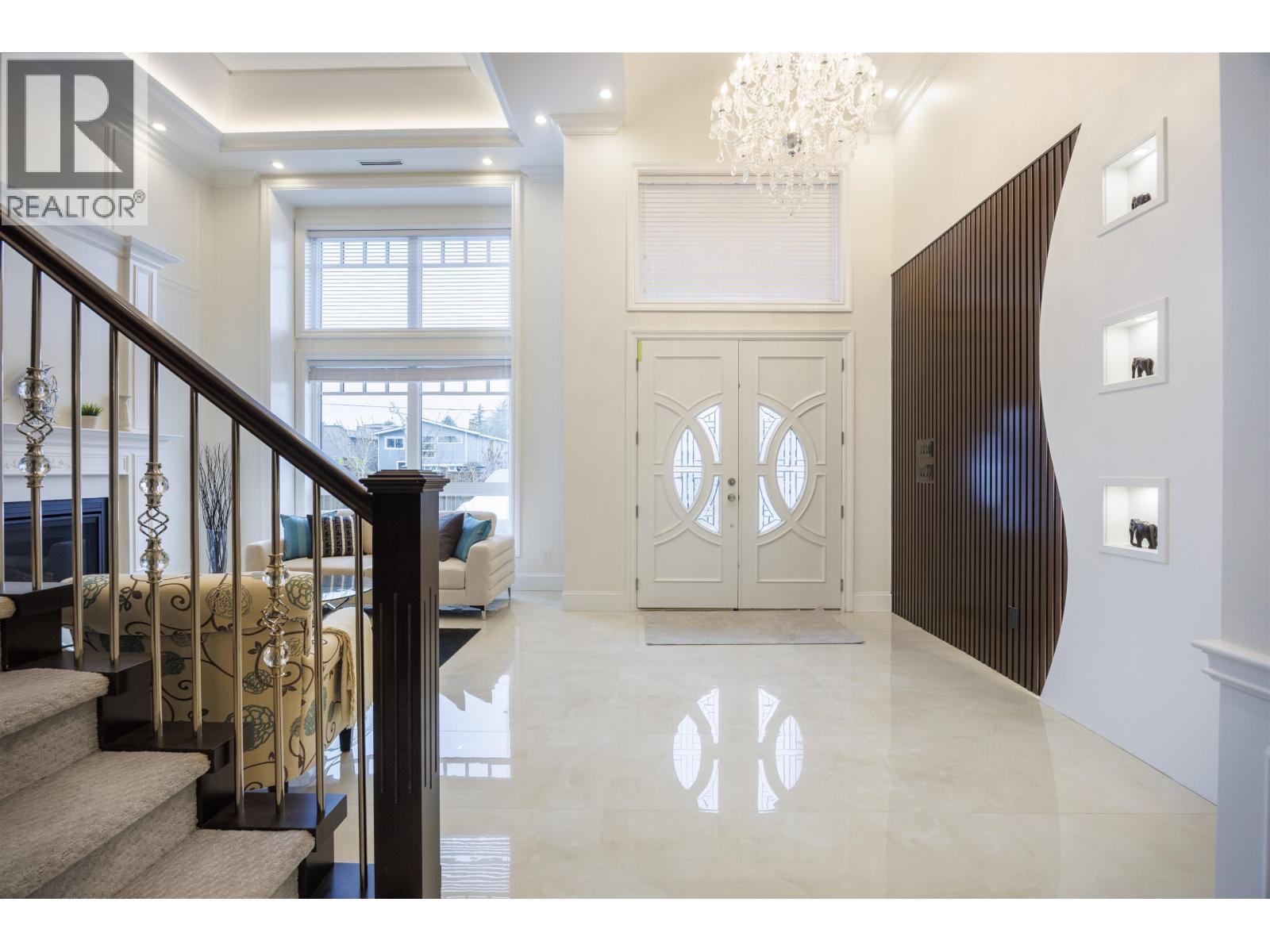 Listing Picture 6 of 35 : 9480 PATTERSON ROAD, Richmond / 烈治文 - 魯藝地產 Yvonne Lu Group - MLS Medallion Club Member