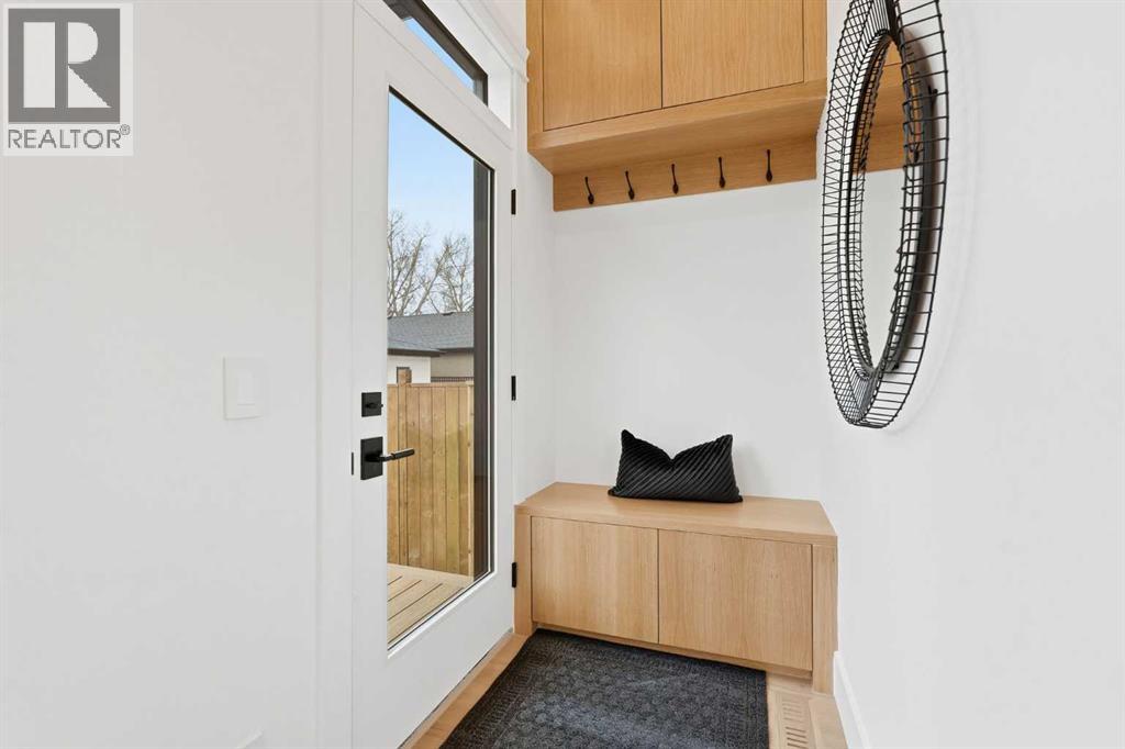 134 Lissington Drive Sw, Calgary, Alberta  T3E 5E3 - Photo 17 - A2284176