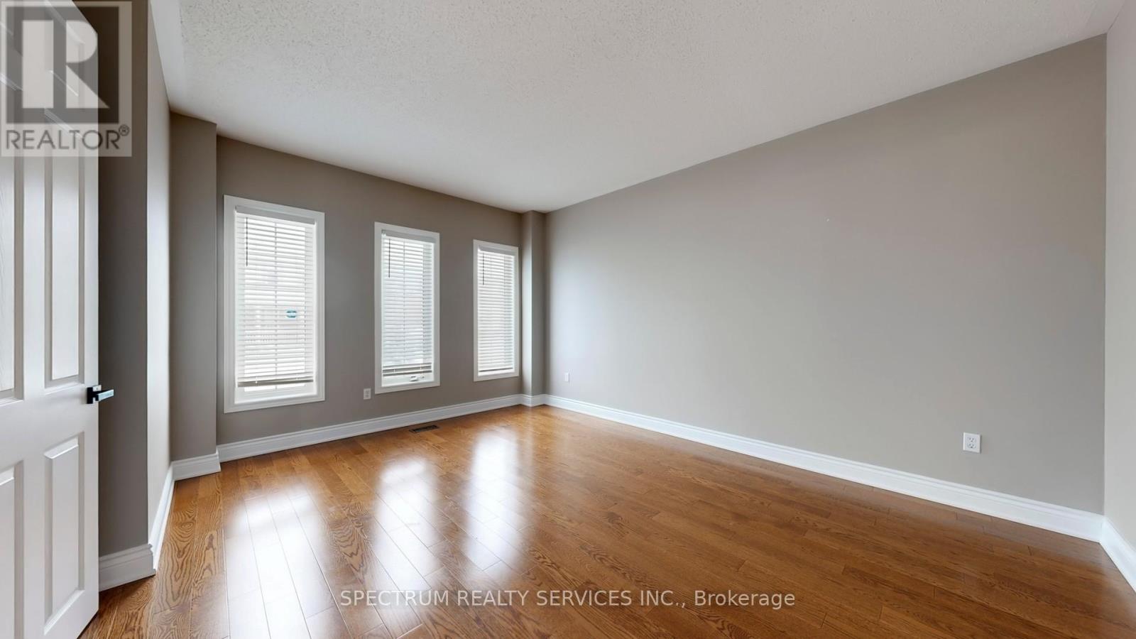 8 Westacott Avenue, Ajax, Ontario  L1T 4H6 - Photo 10 - E12767210