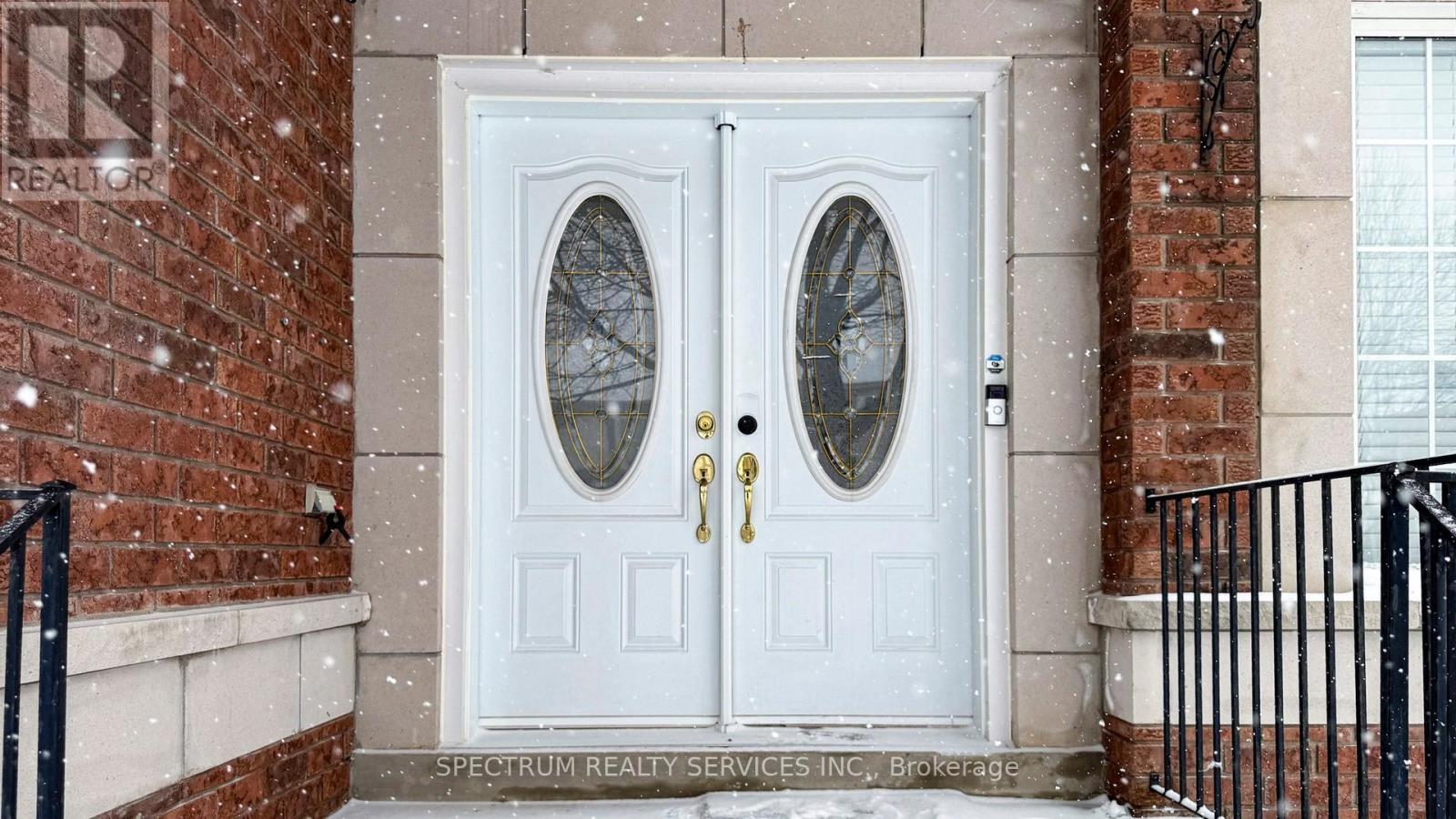 8 Westacott Avenue, Ajax, Ontario  L1T 4H6 - Photo 2 - E12767210