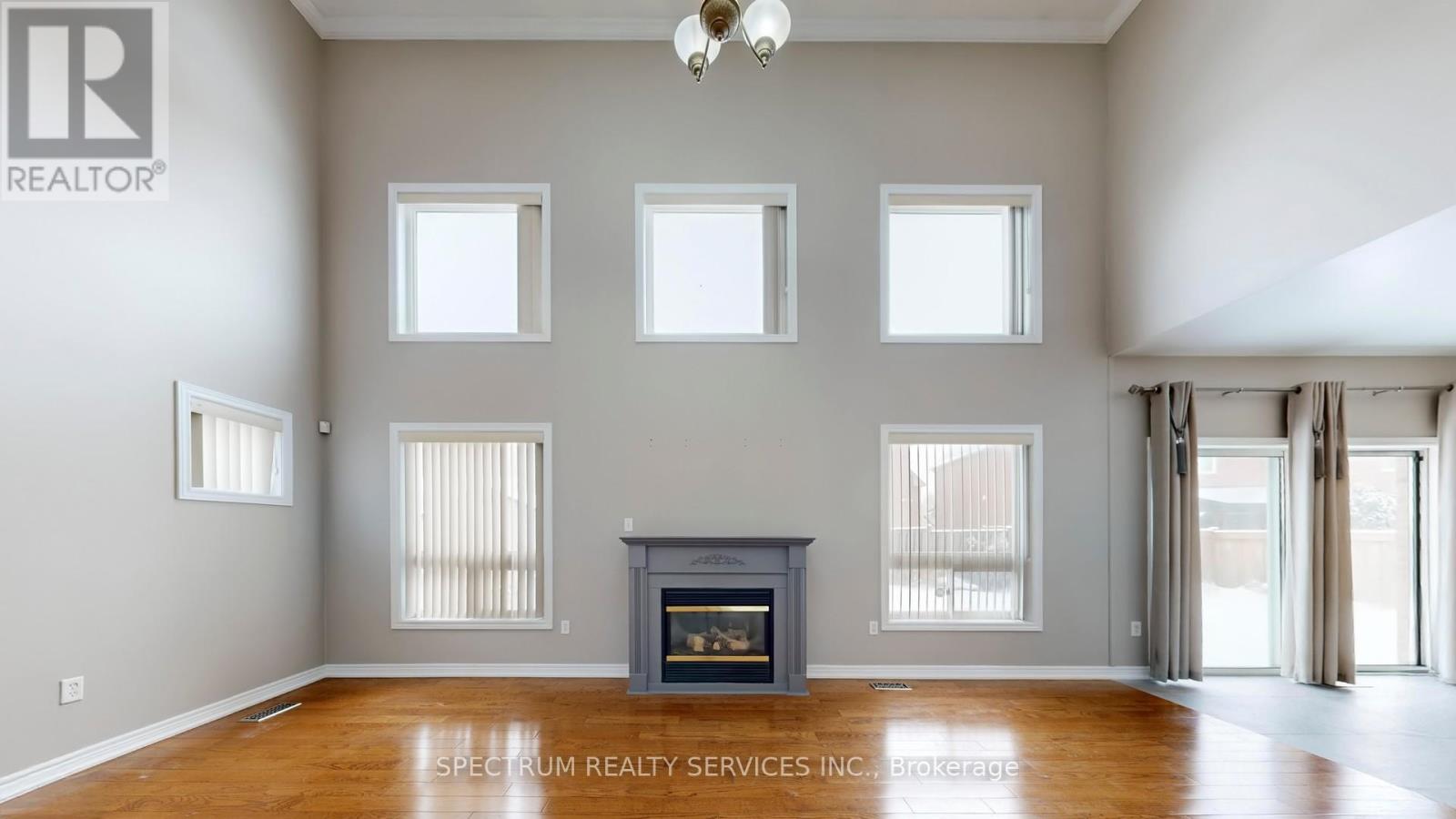 8 Westacott Avenue, Ajax, Ontario  L1T 4H6 - Photo 4 - E12767210