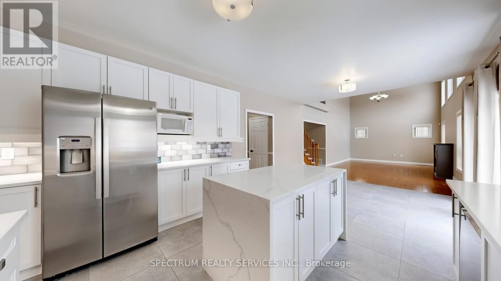 8 Westacott Avenue, Ajax, Ontario  L1T 4H6 - Photo 7 - E12767210