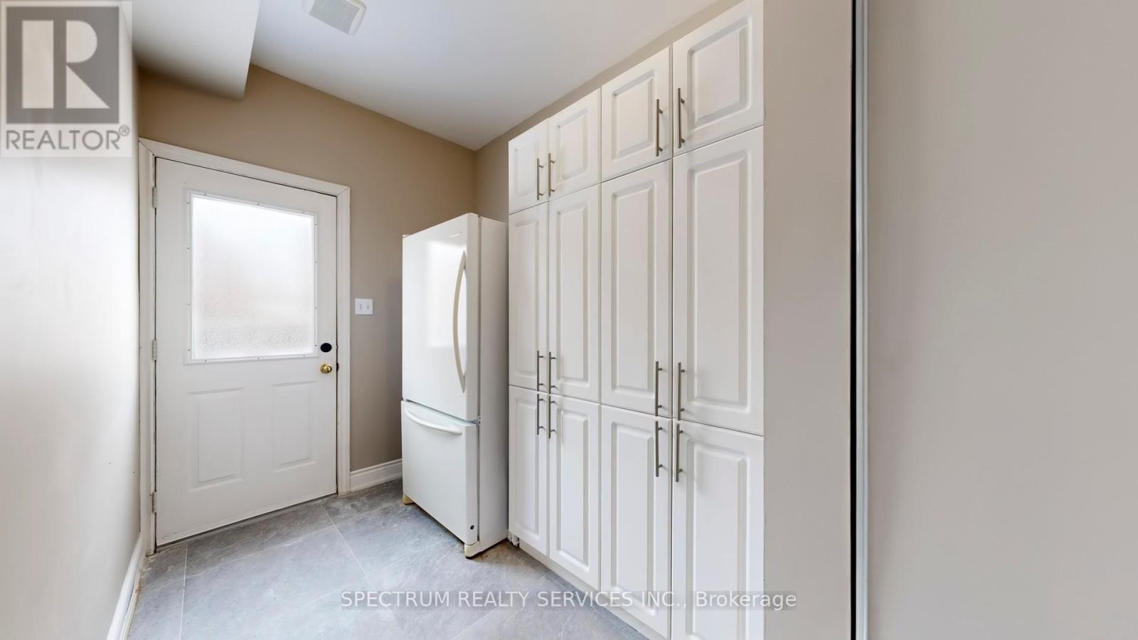 8 Westacott Avenue, Ajax, Ontario  L1T 4H6 - Photo 9 - E12767210