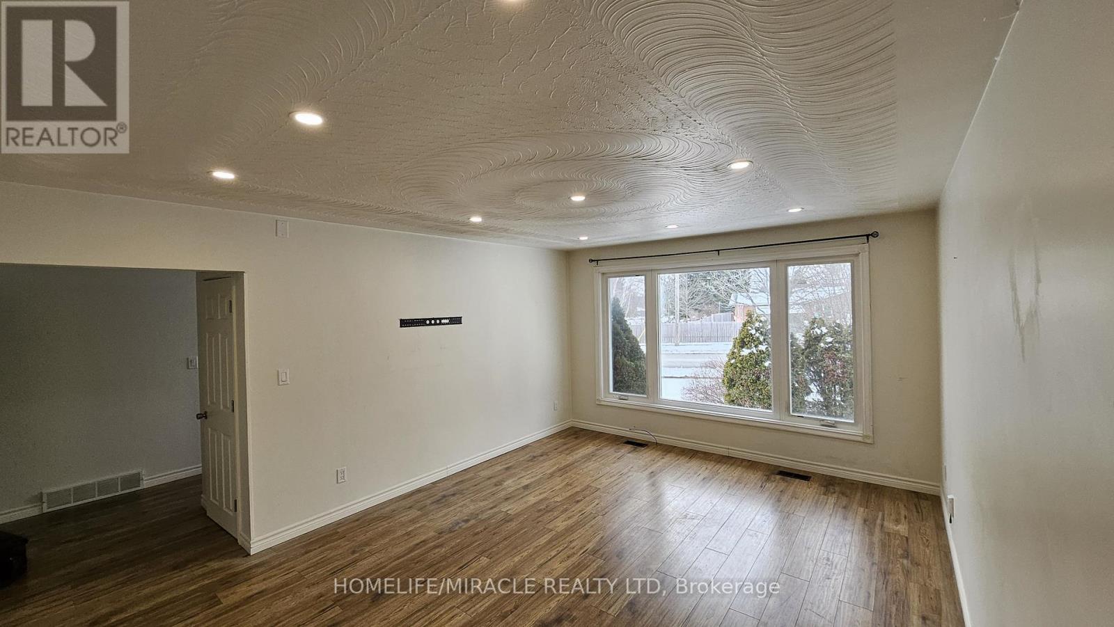 187 Keewatin Street S, Oshawa, Ontario  L1H 6Z5 - Photo 8 - E12767280