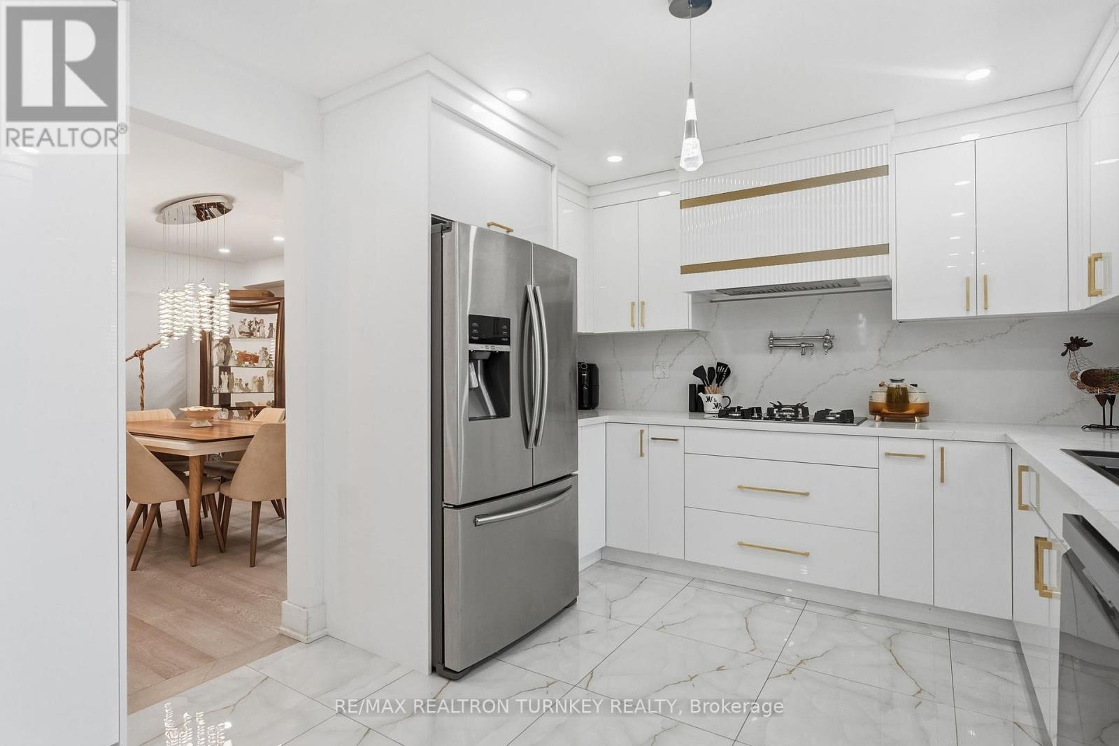 341 Buckingham Road, Newmarket, Ontario  L3Y 6K6 - Photo 13 - N12767214