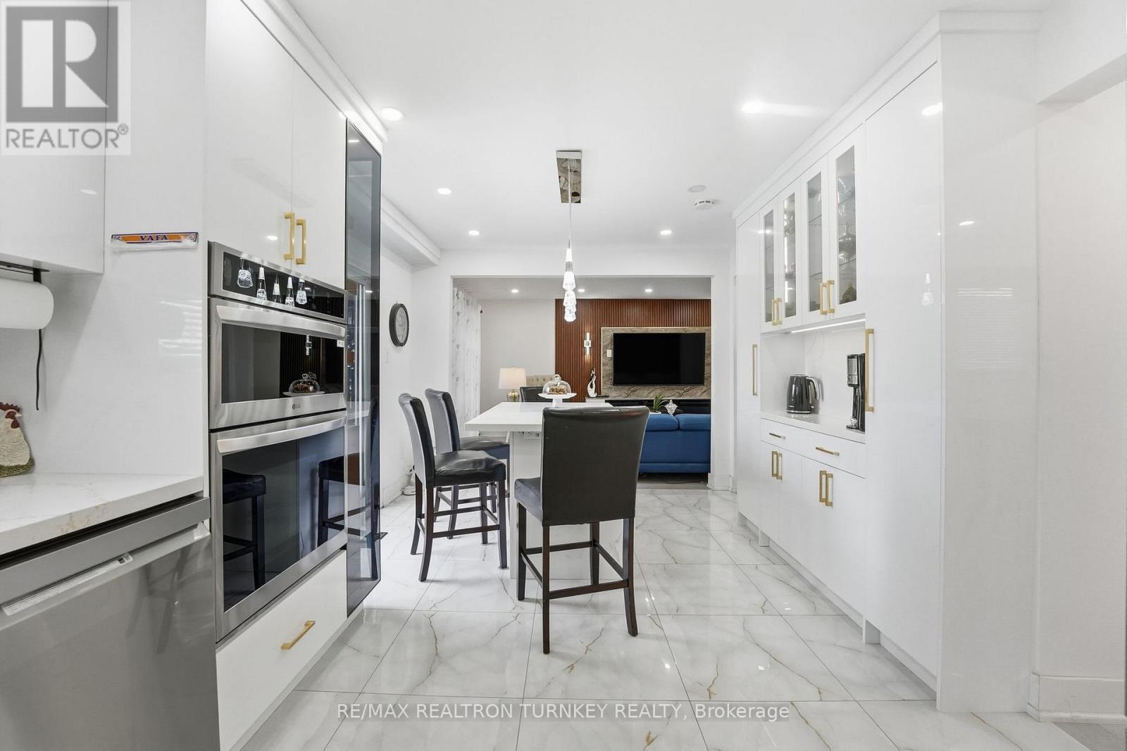 341 Buckingham Road, Newmarket, Ontario  L3Y 6K6 - Photo 14 - N12767214