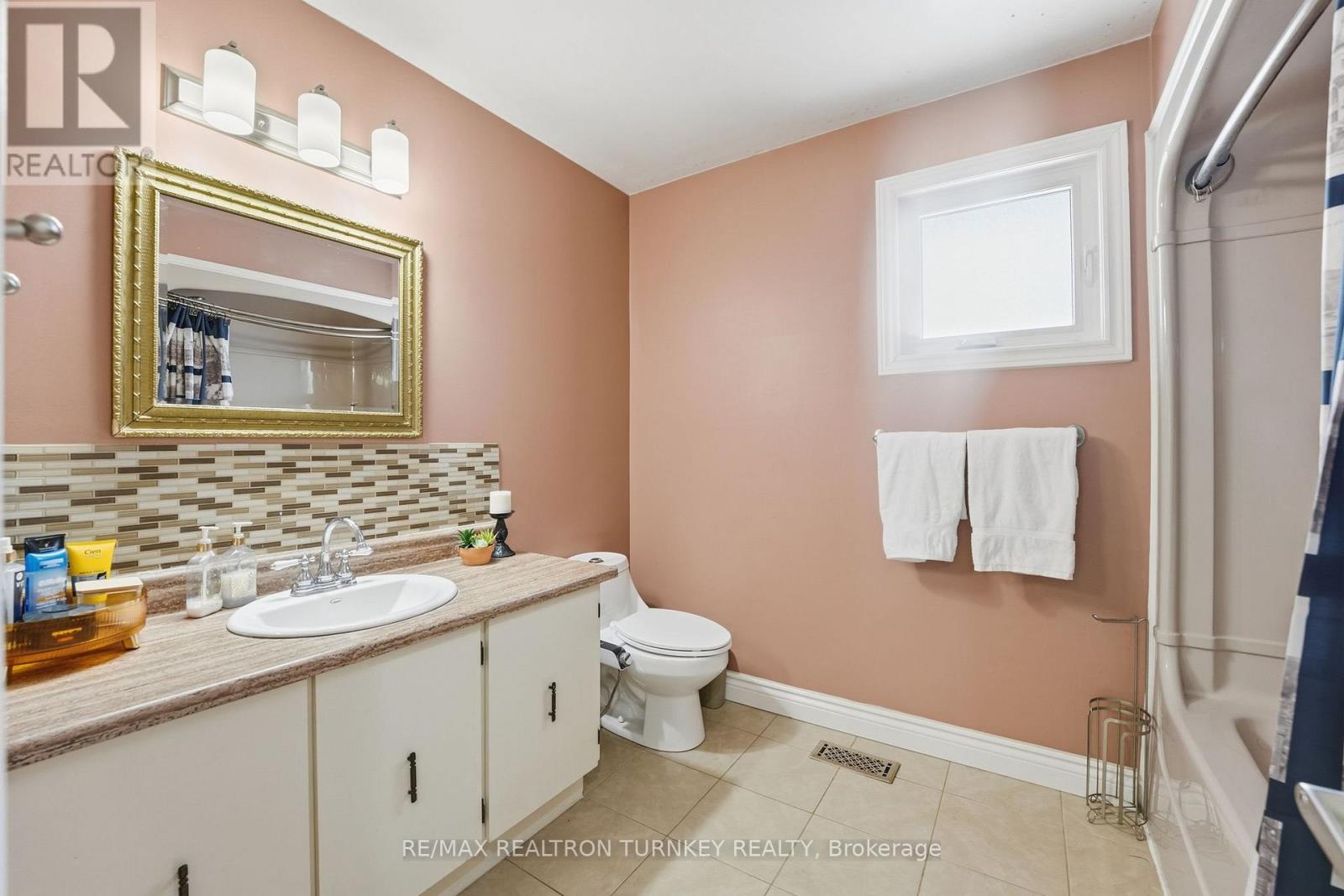 341 Buckingham Road, Newmarket, Ontario  L3Y 6K6 - Photo 28 - N12767214